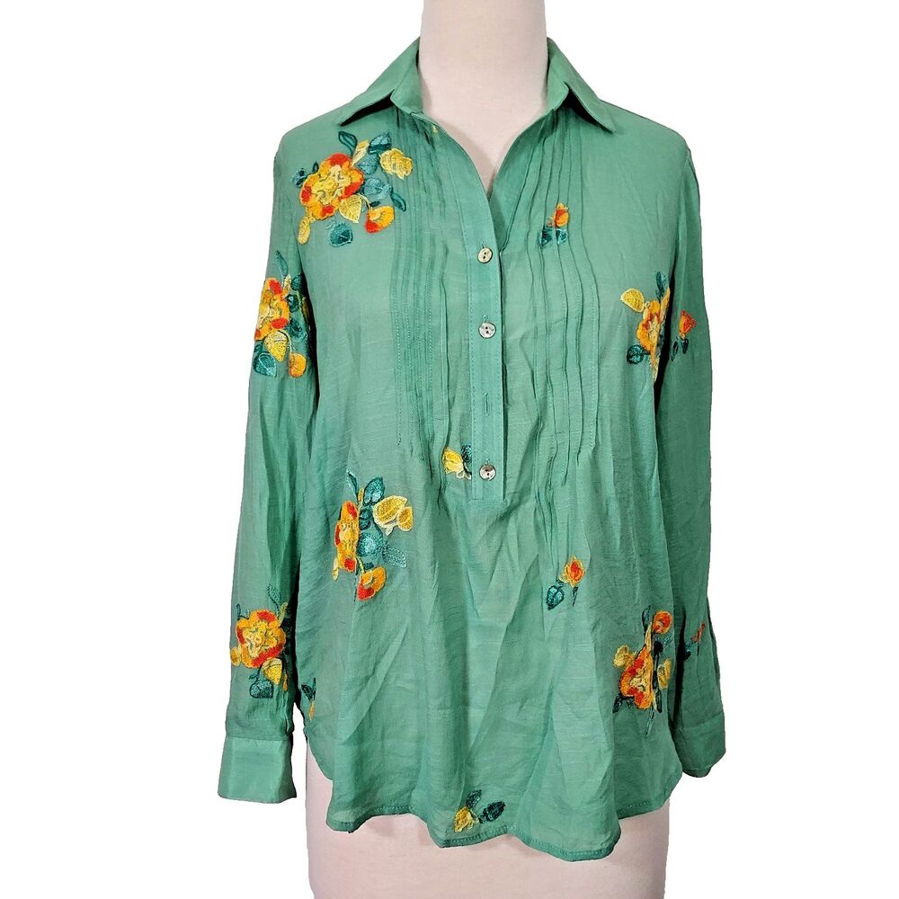 Figueroa & Flower Anthro Green Floral Embroidered Shirt Top Size Small Popover
